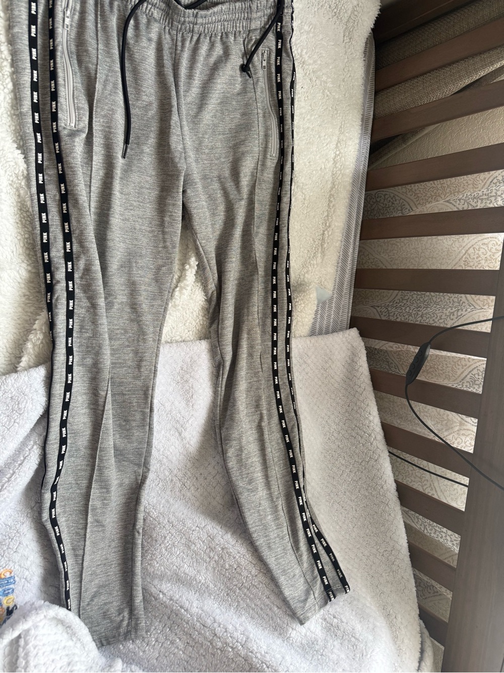PINK Victoria's Secret Light Gray Skinny Jeans with Black Logo Side Tape